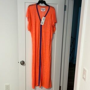 New with tags Pitusa cover up in coral purple! Perfect for summer!!